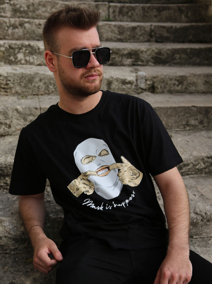 ultrasmask mask is happinies black 1